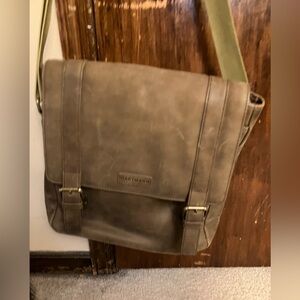Hartman leather Chromebook/ small laptop messenger cross body bag